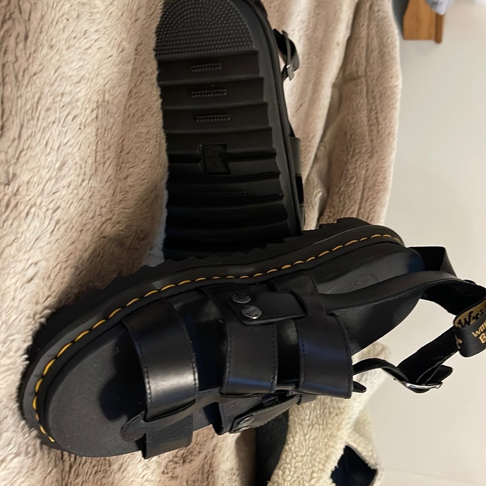 Dr Martens  Air Wave sandles